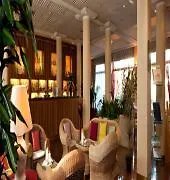 Atahotel Fieramilano ホテル 4*